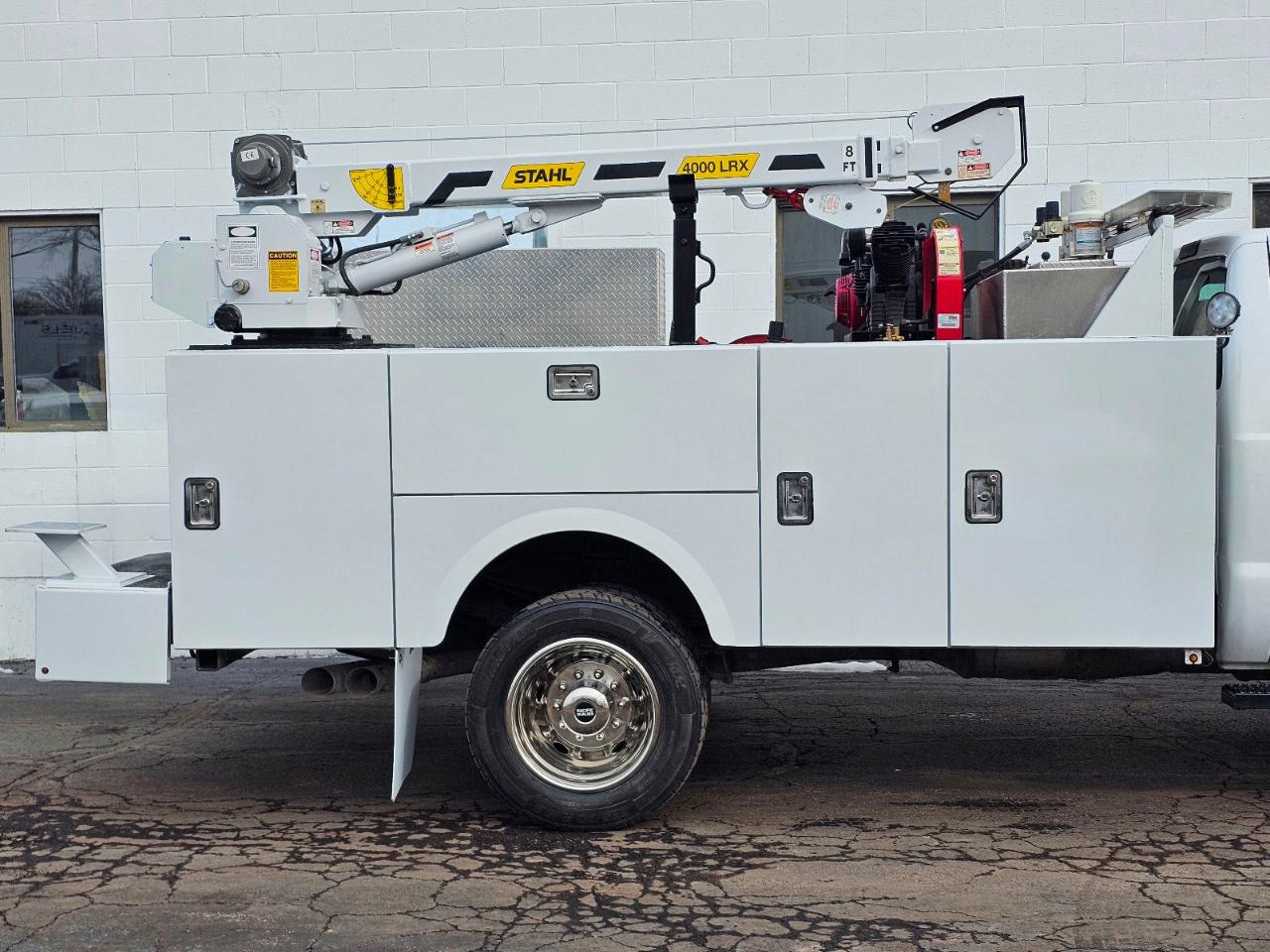 Ford Super Duty F-550 DRW  2016