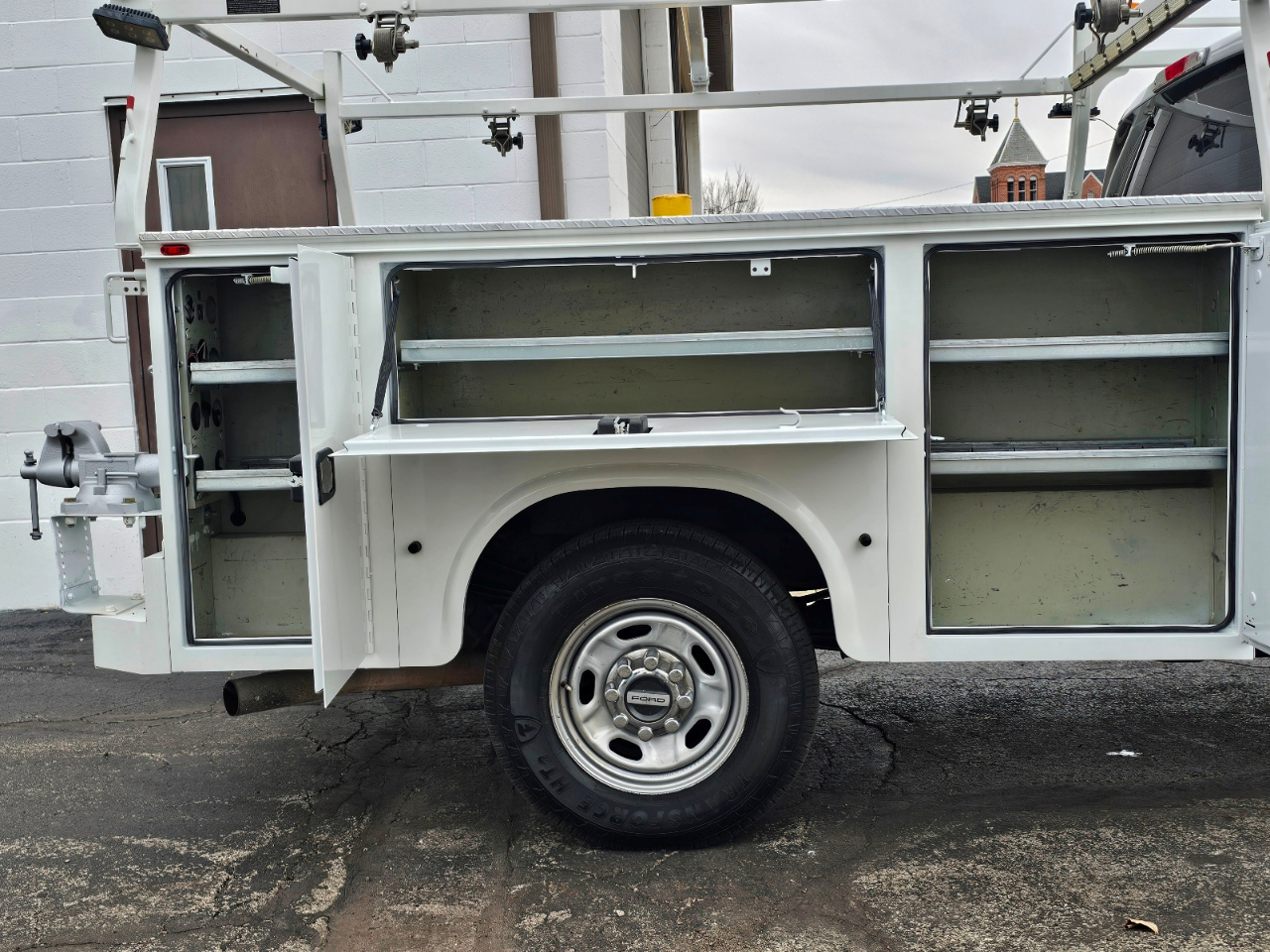 Ford Super Duty F-350 SRW  2017