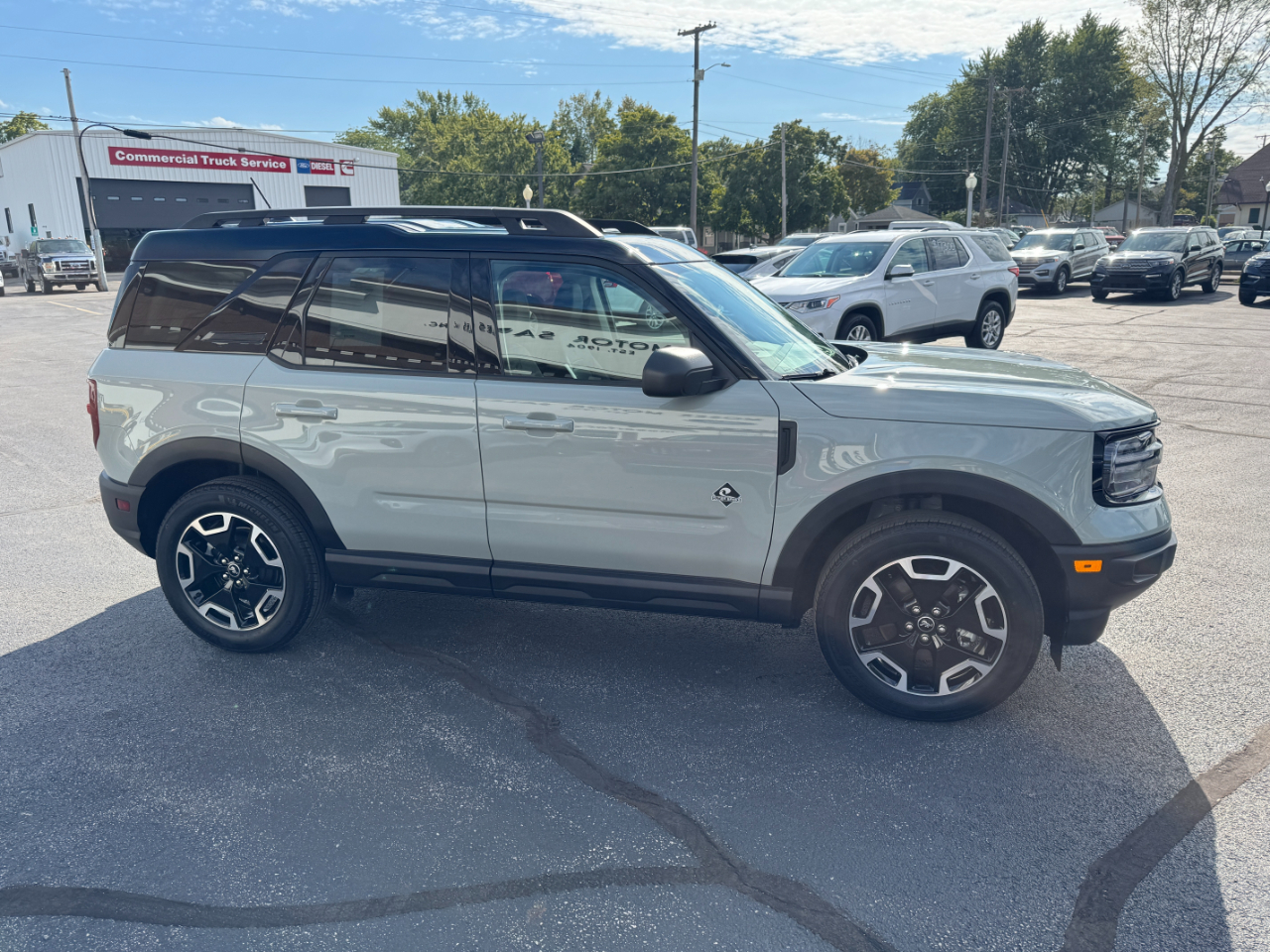 2024 Ford Bronco Sport Outer Banks photo 2