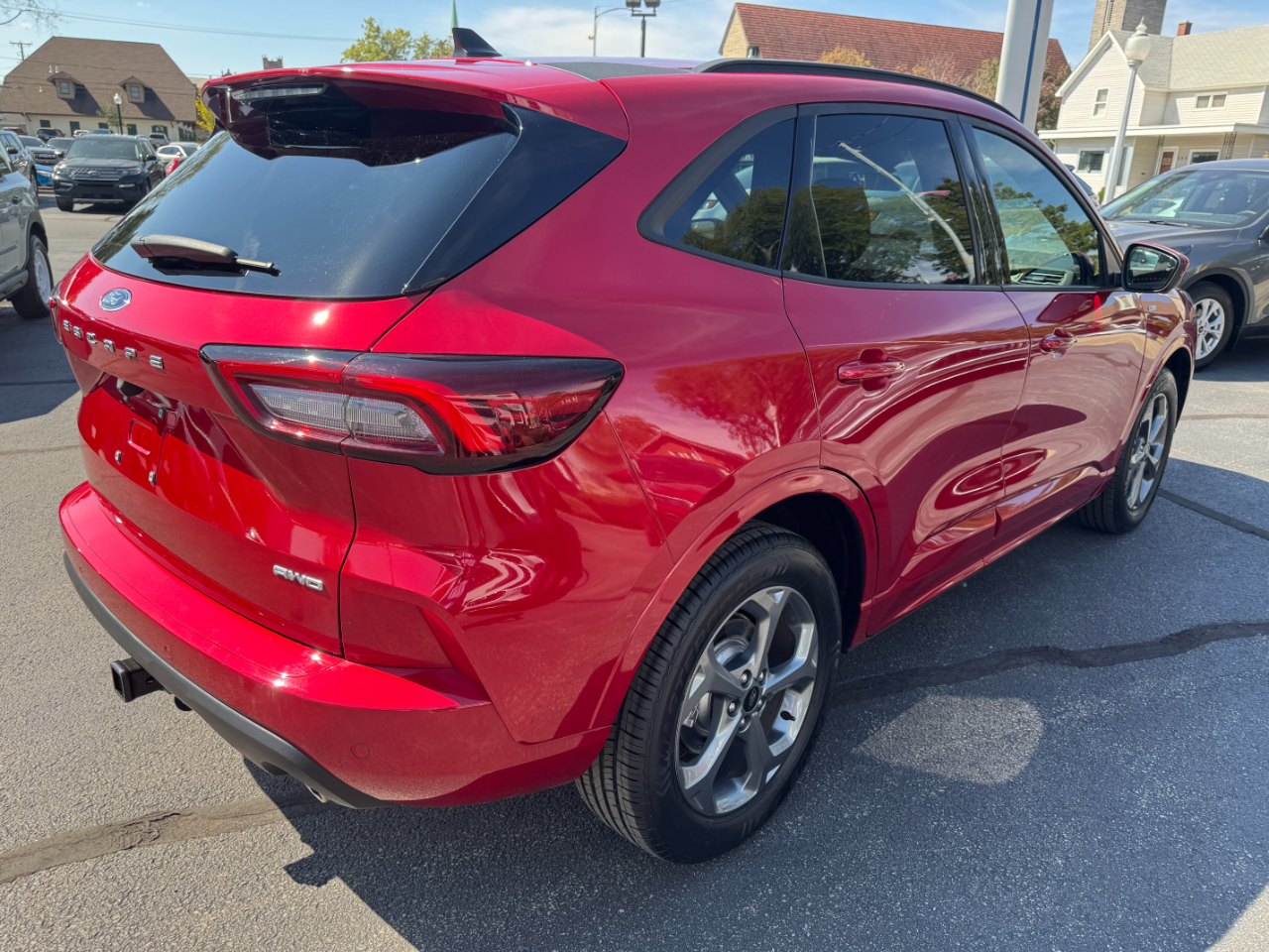 2023 Ford Escape ST-Line photo 4