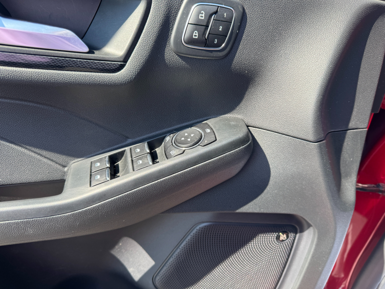 2023 Ford Escape ST-Line photo 9