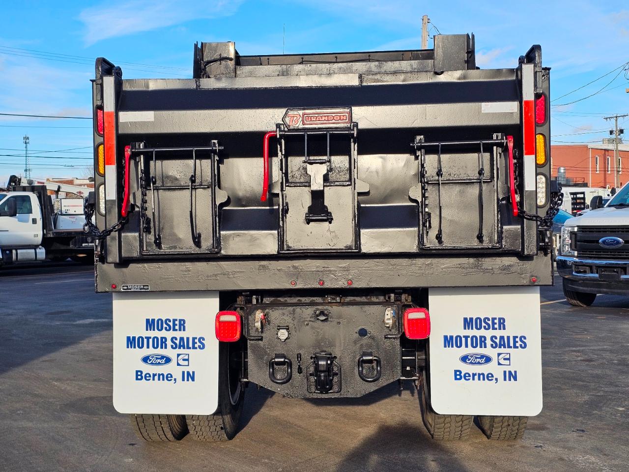 Freightliner M2 106 Medium Duty  2016