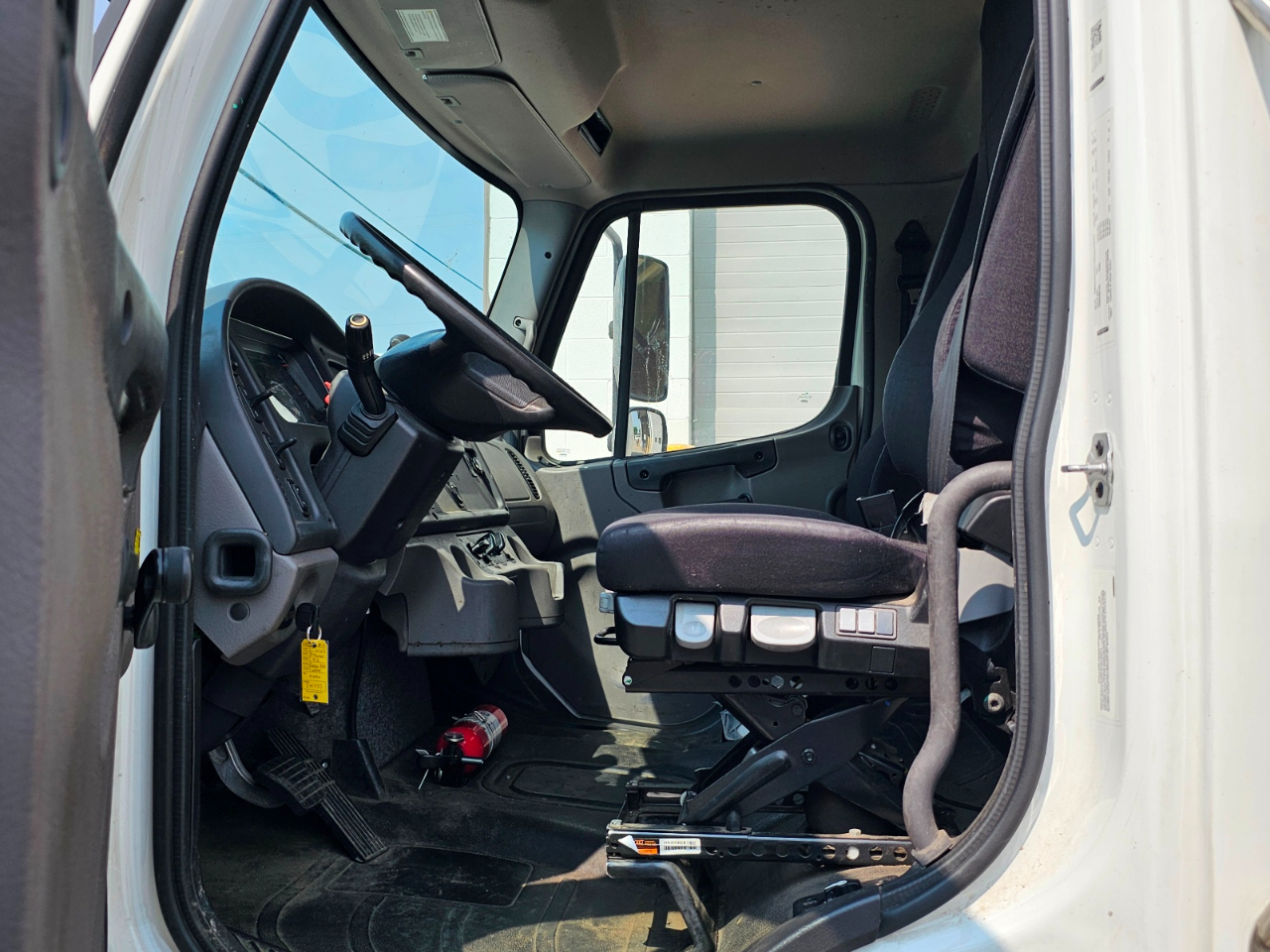 2023 Freightliner M2 106 Medium Duty photo 5