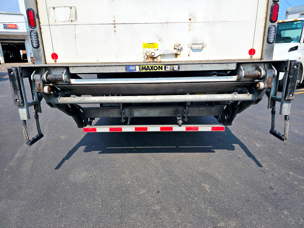 Freightliner M2 106  2023