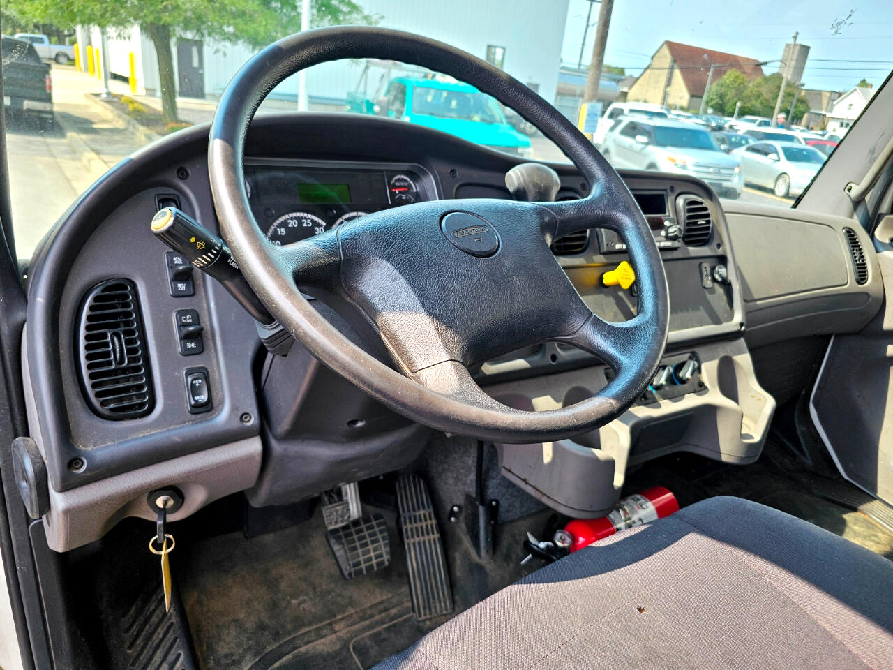 Freightliner M2 106  2023