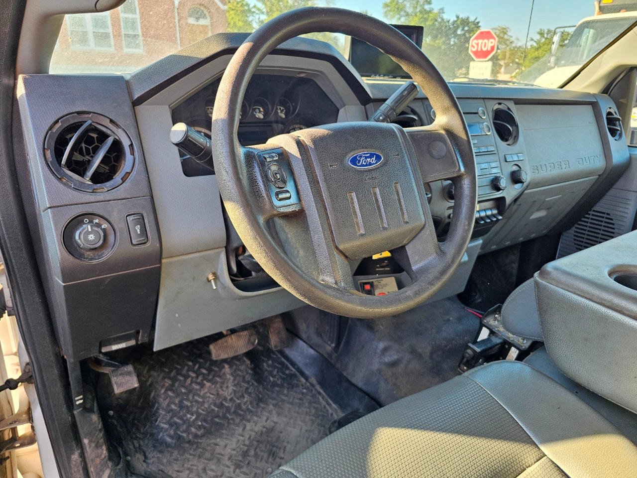 Ford Super Duty F-550 DRW  2015