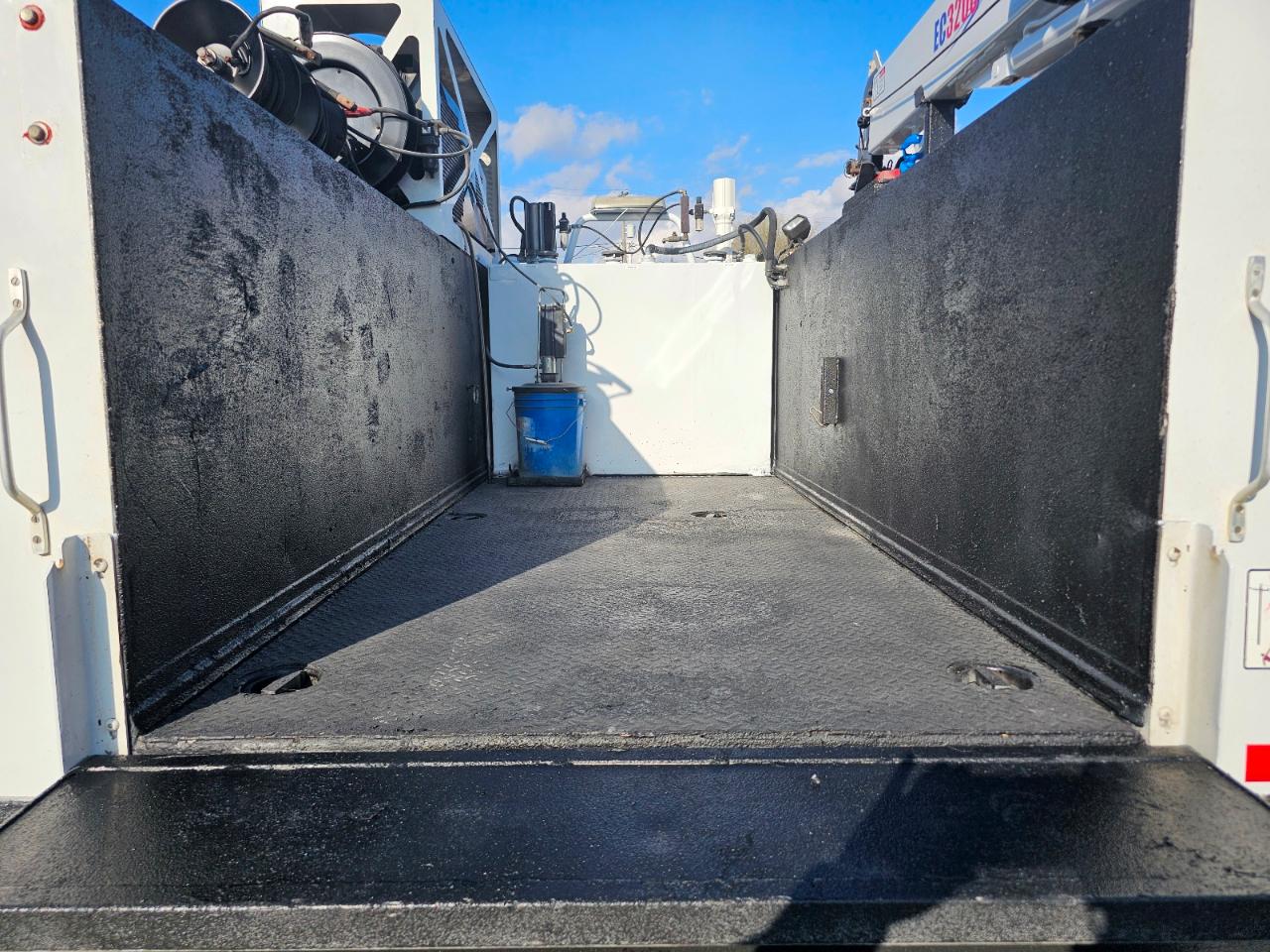 Ford Super Duty F-550 DRW  2016