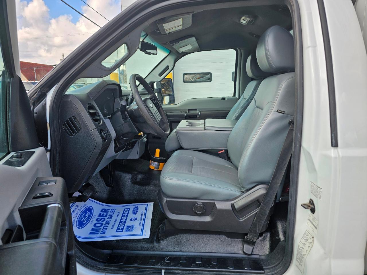 Ford Super Duty F-550 DRW  2016