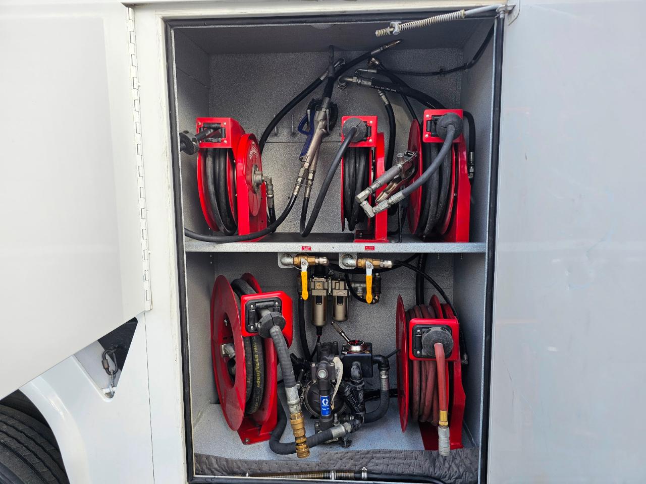 Ford Super Duty F-550 DRW  2016