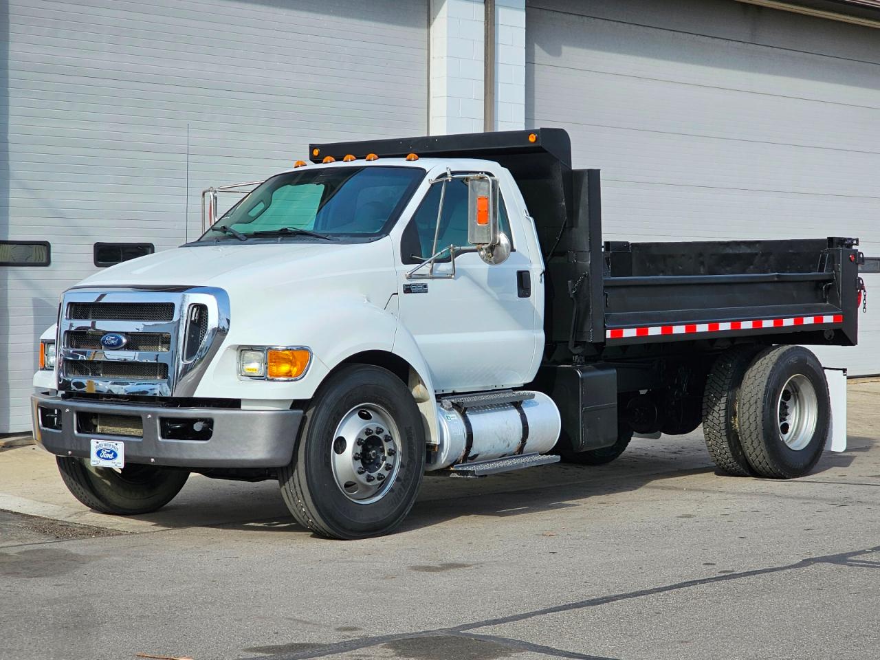 Ford Super Duty F-650  2013
