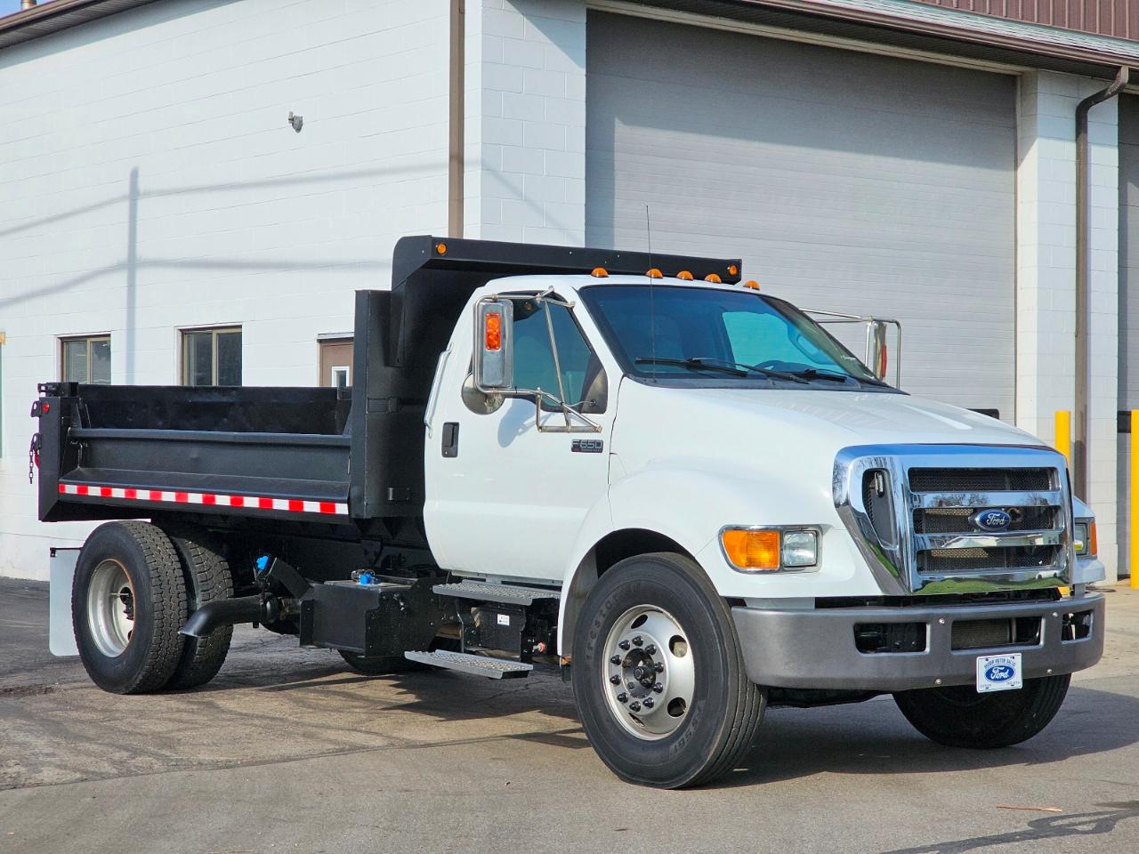 Ford Super Duty F-650  2013