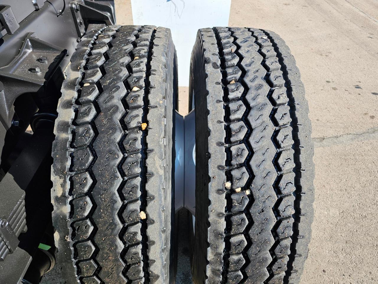 Ford Super Duty F-750  2013