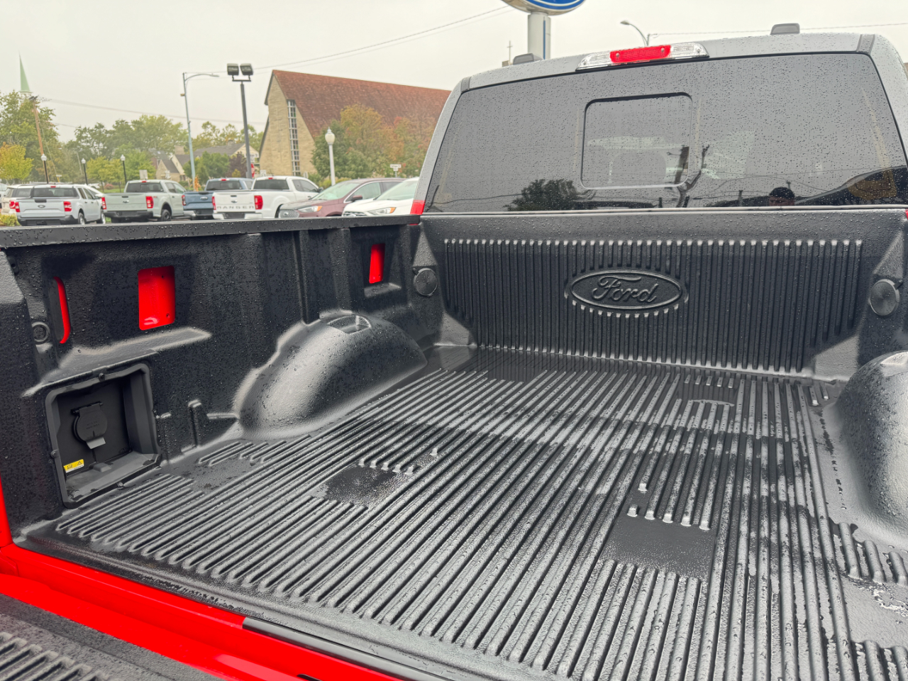 2023 Ford F-150 XLT photo 5
