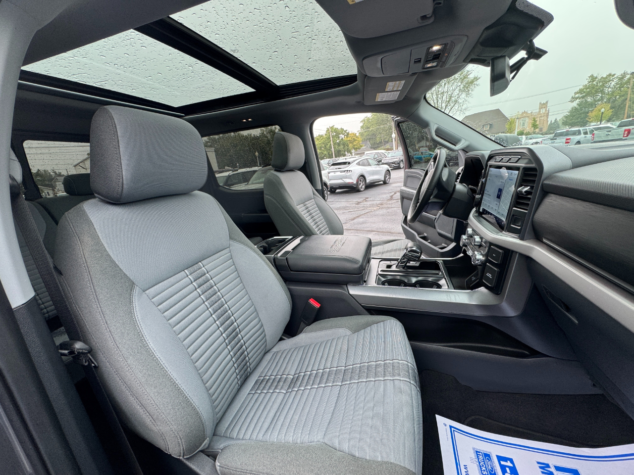 2023 Ford F-150 XLT photo 21