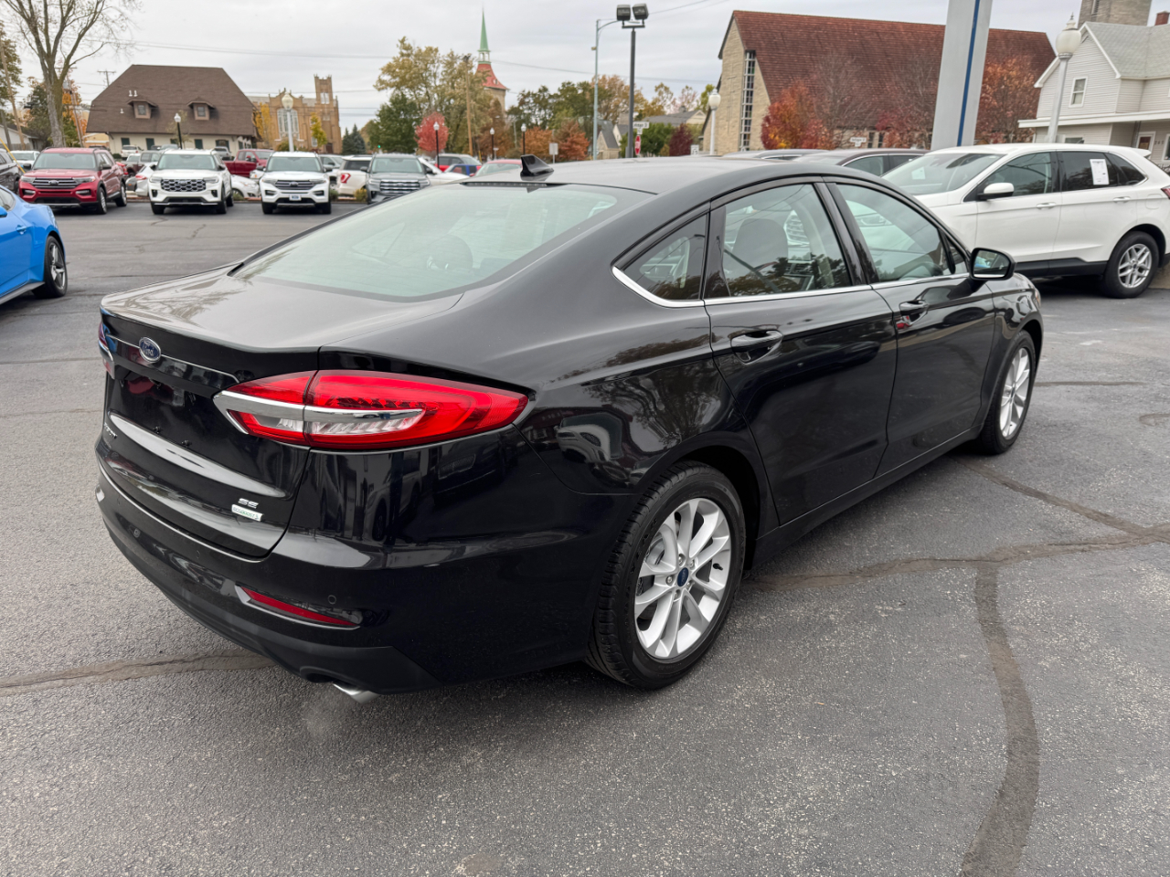 Ford Fusion SE FWD 2020 Ford Fusion SE FWD 2020