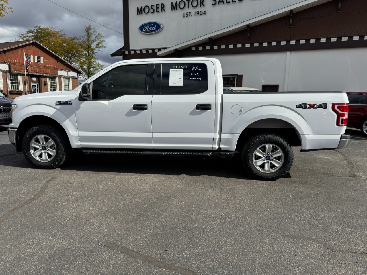 Ford F-150 XLT 4WD SuperCrew 5.5' Box 2020 Ford F-150 XLT 4WD SuperCrew 5.5' Box 2020