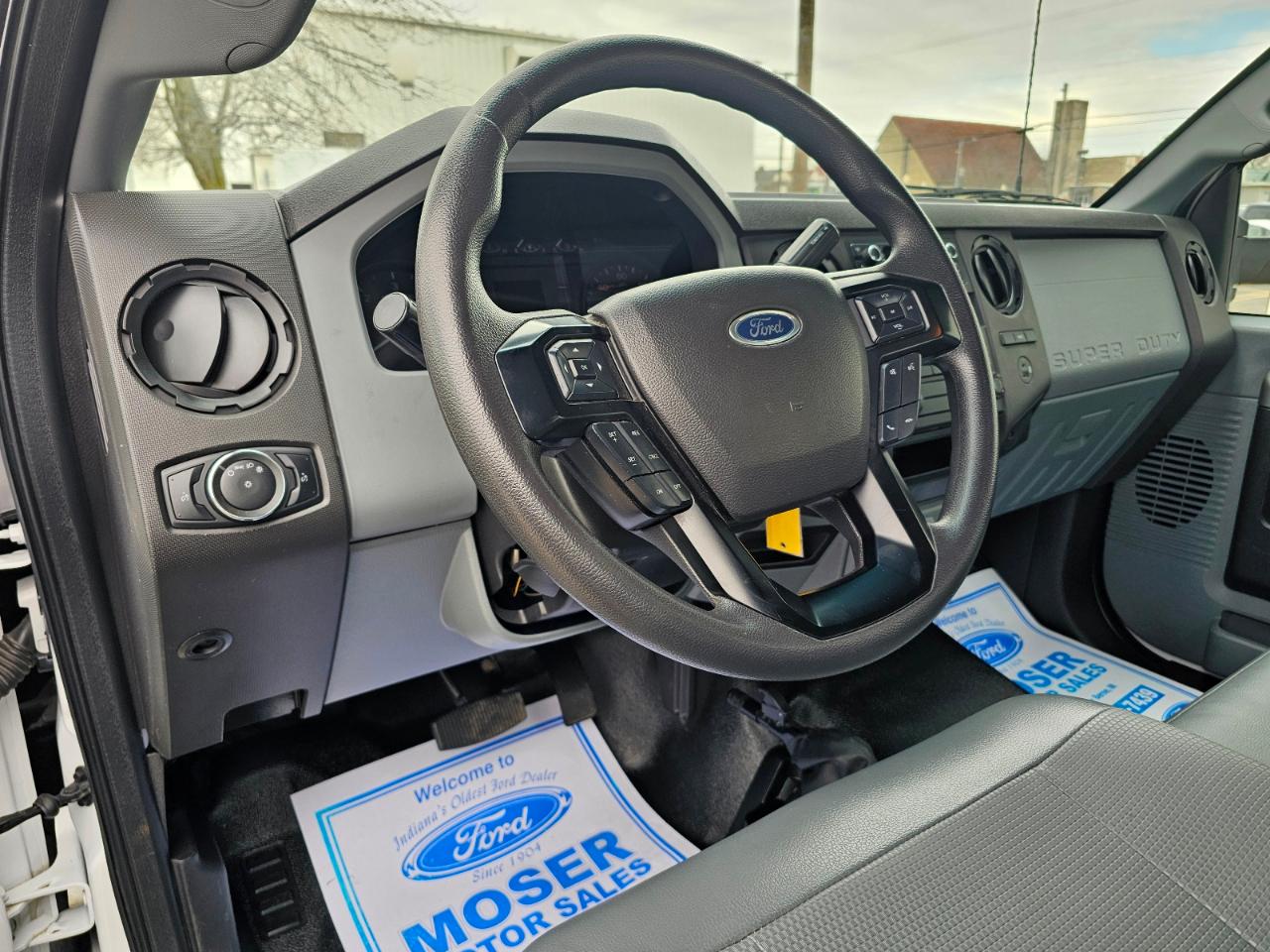 Ford Super Duty F-650  2023