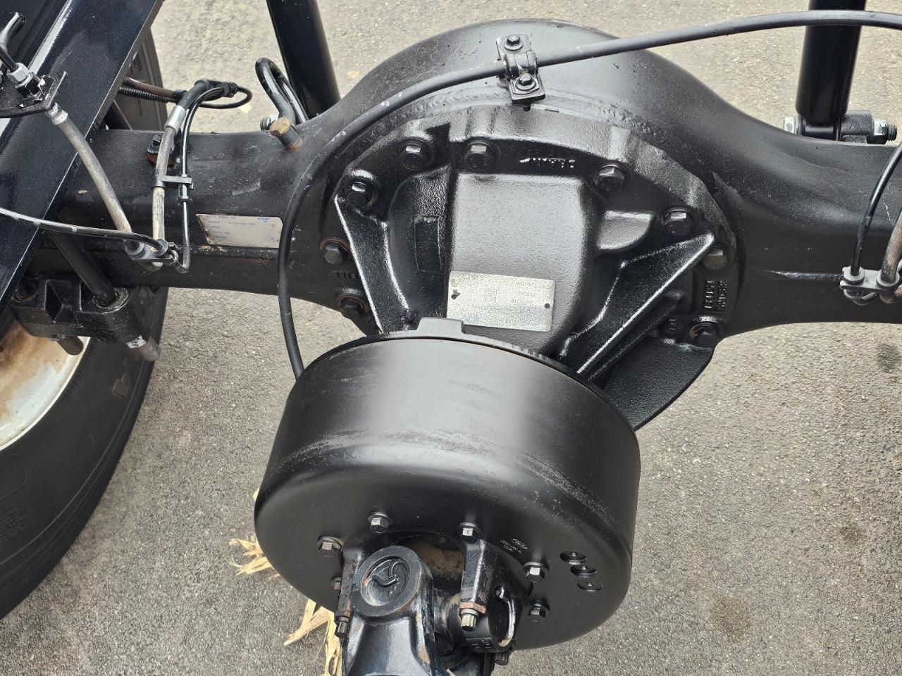 Ford Super Duty F-650  2023