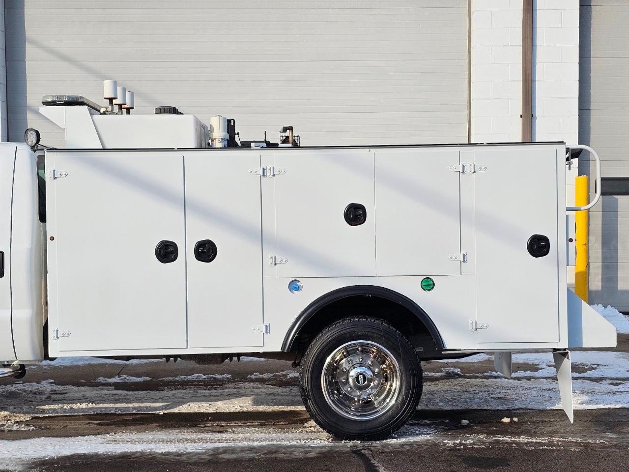 Ford Super Duty F-550 DRW  2016