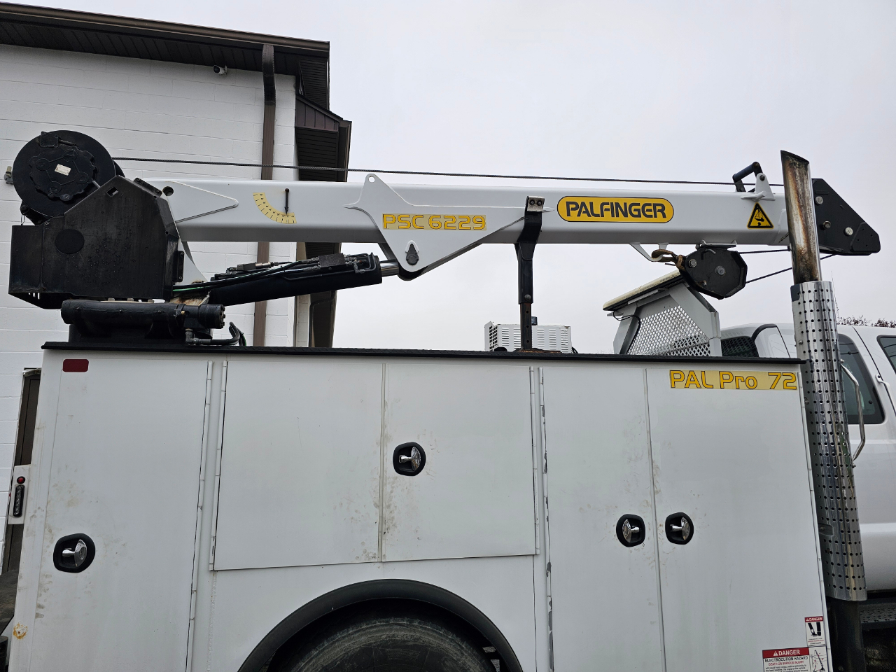 2019 Ford F-750 SuperCab photo 4