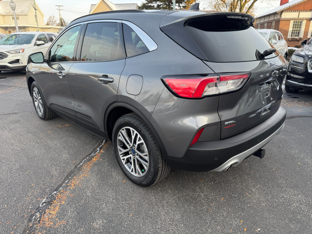 2021 Ford Escape SEL photo 3