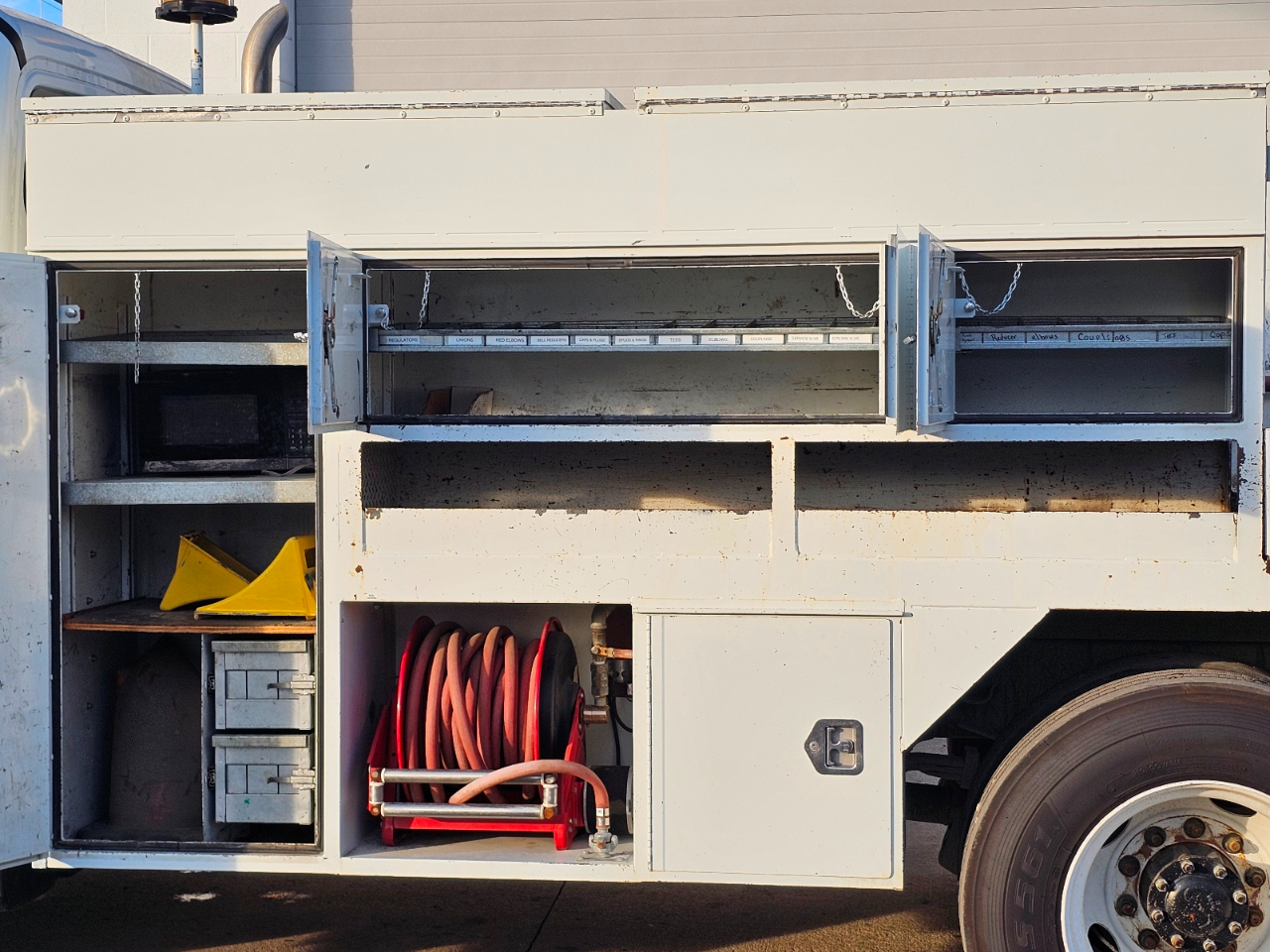 Freightliner M2 106  2014