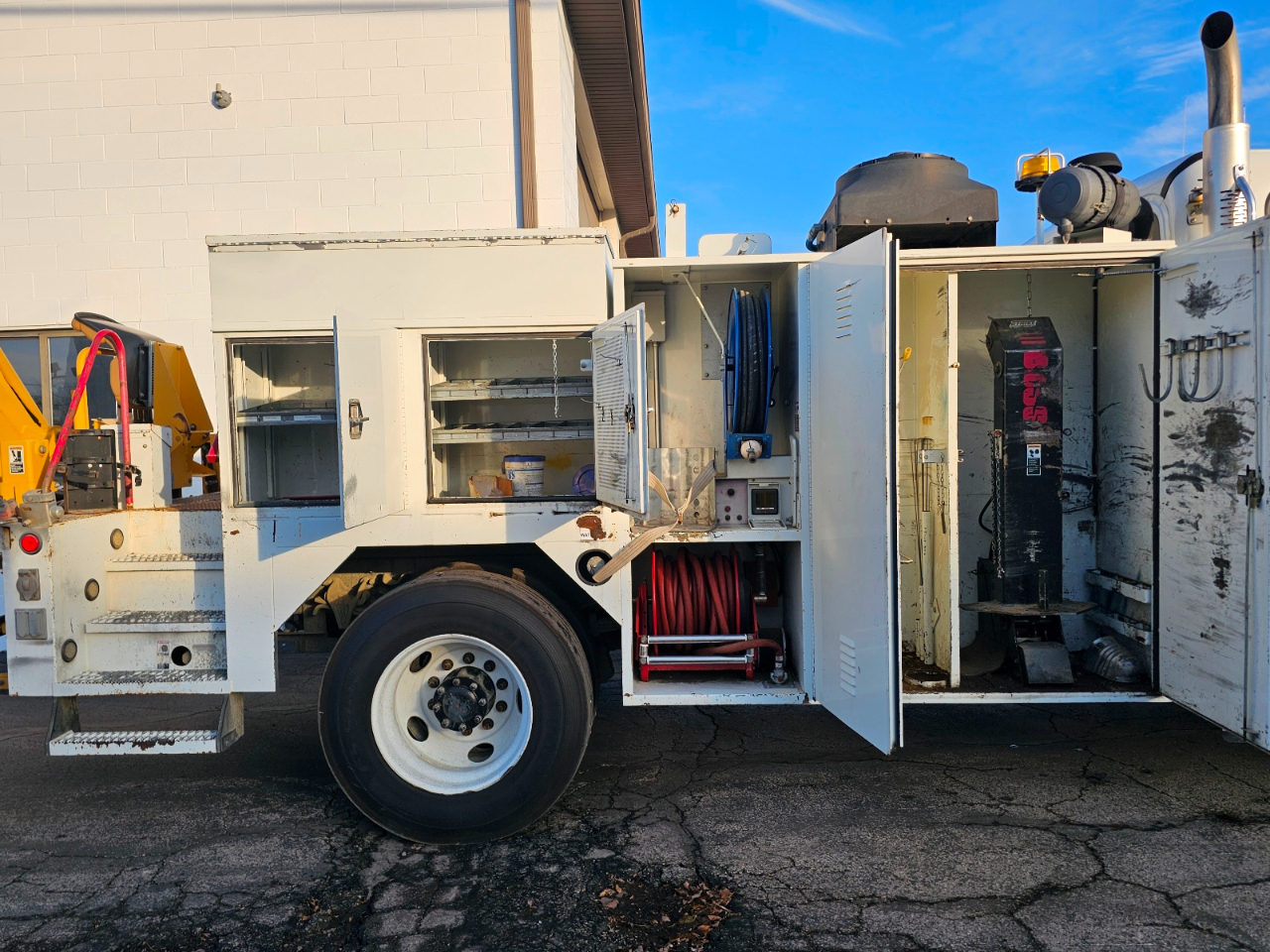 Freightliner M2 106  2014