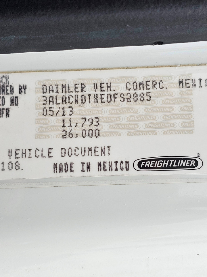 Freightliner M2 106  2014