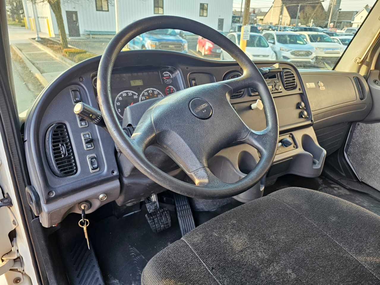 Freightliner M2 106  2014