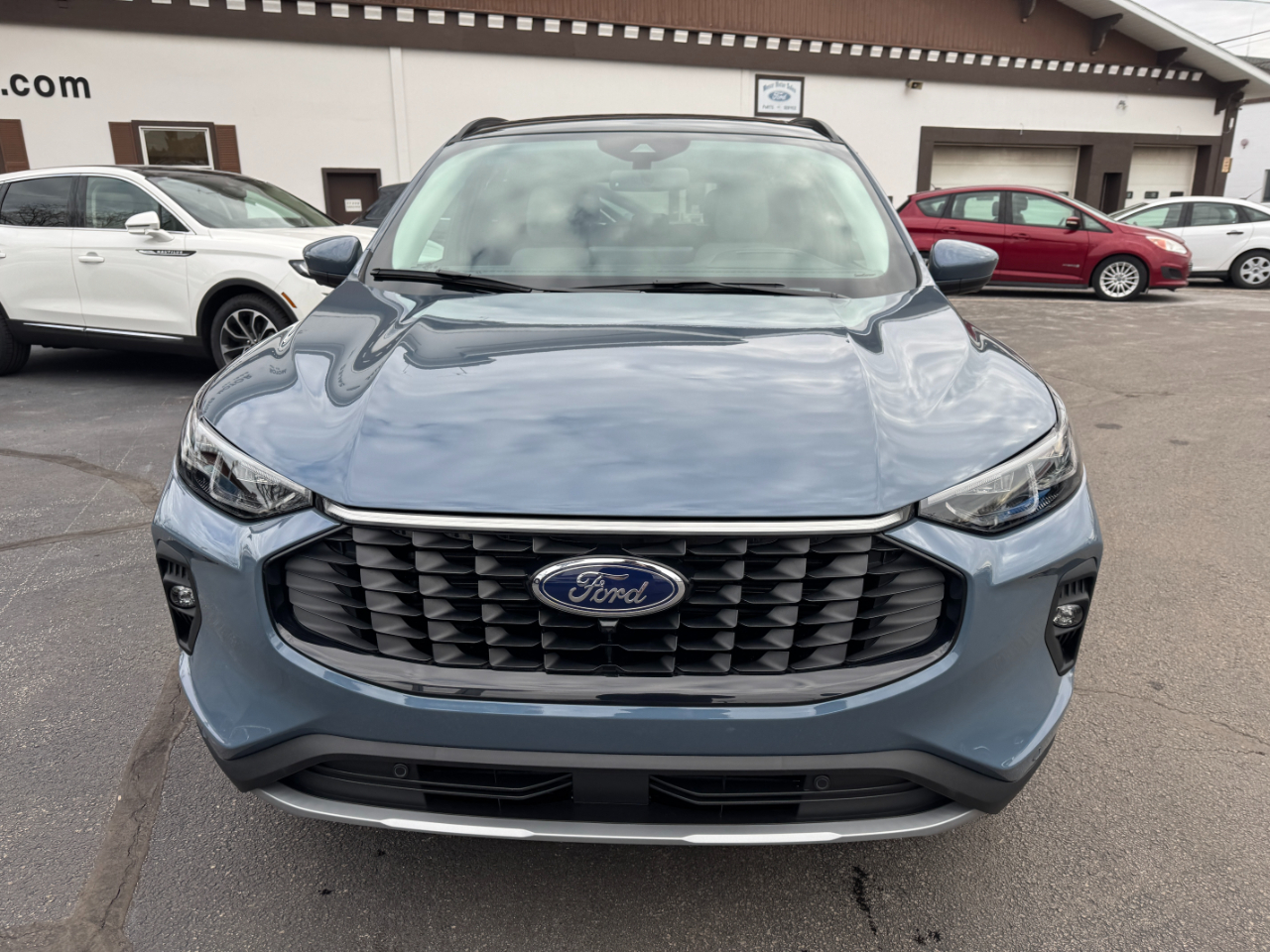 Ford Escape Platinum AWD 2026