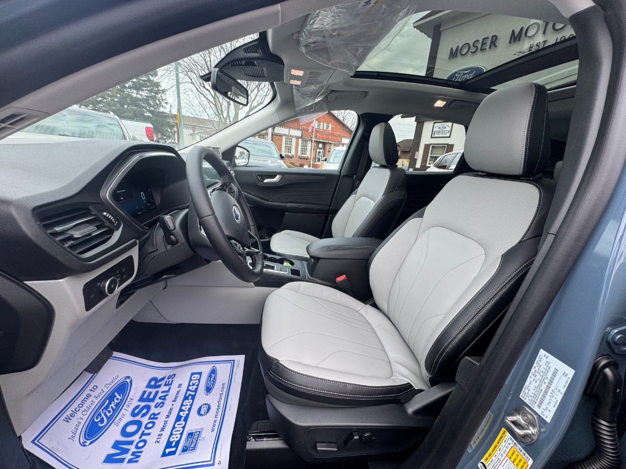 Ford Escape Platinum AWD 2026