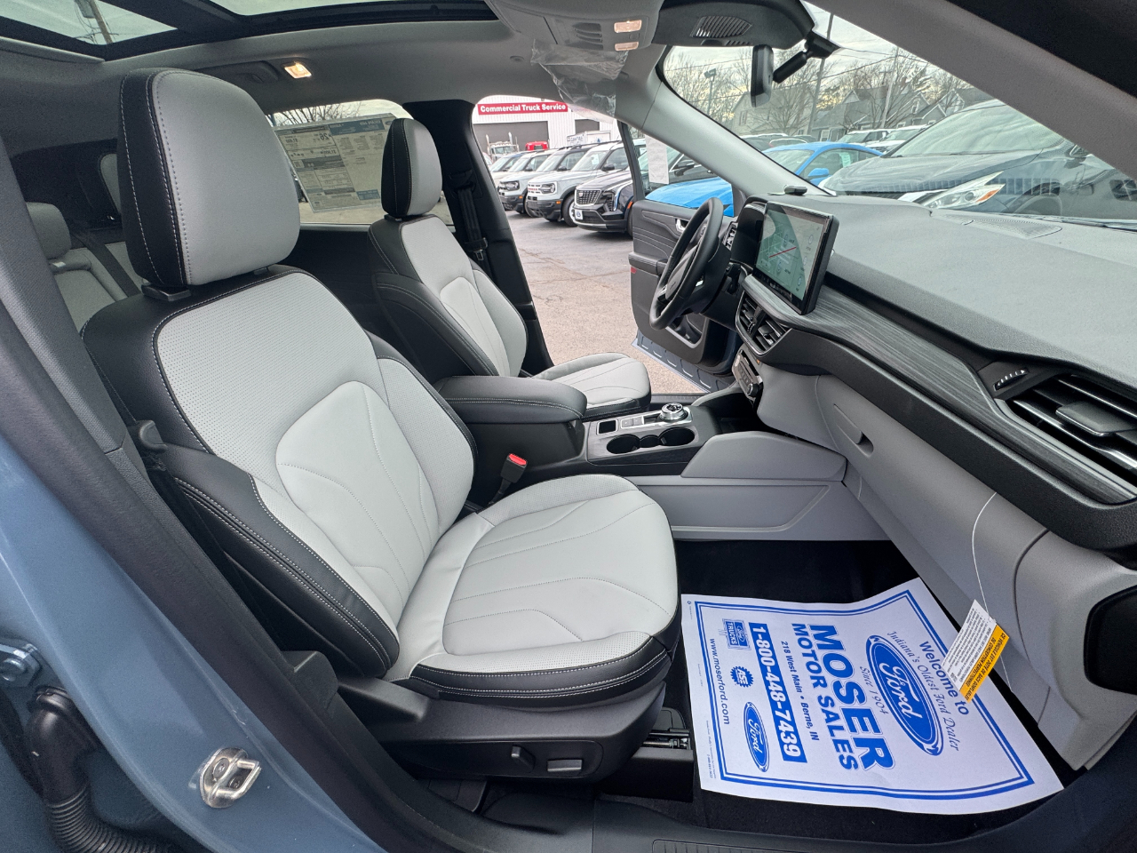 Ford Escape Platinum AWD 2026