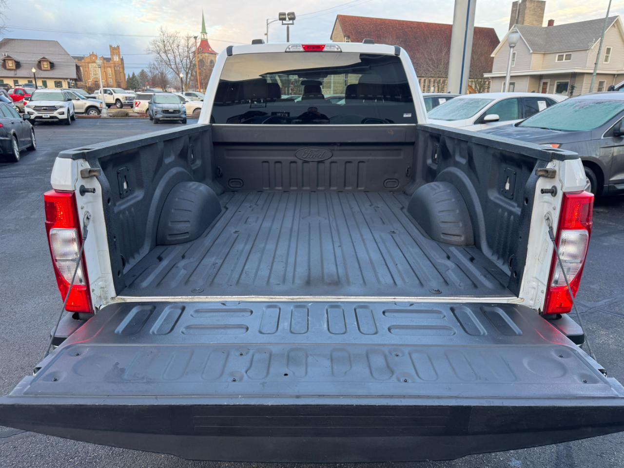 Ford Super Duty F-250 SRW XL 4WD Crew Cab 6.75' Box 2021