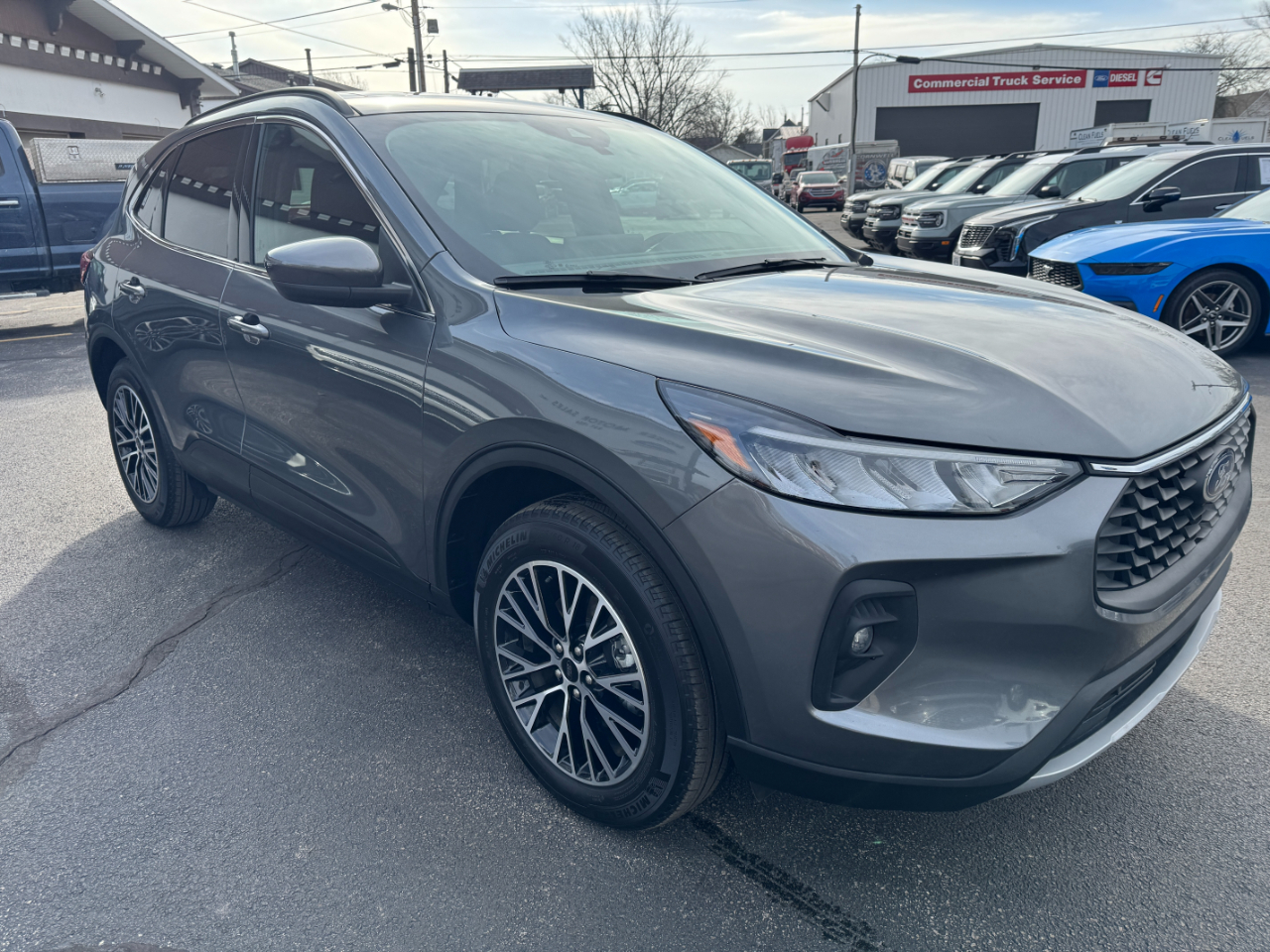 Ford Escape PHEV FWD 2025