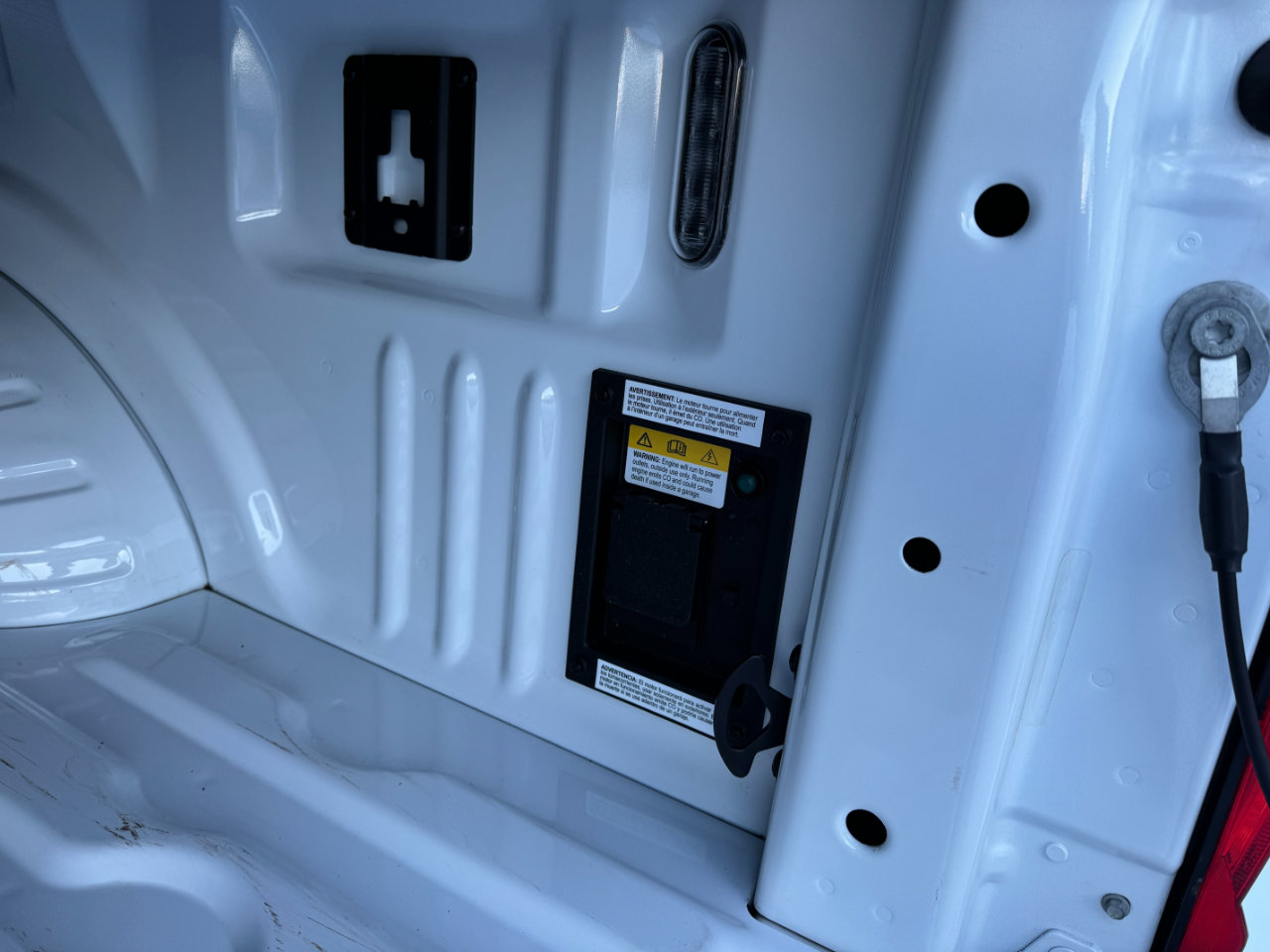 Ford Super Duty F-250 SRW Lariat 4WD SuperCab 6.75' Box 2023