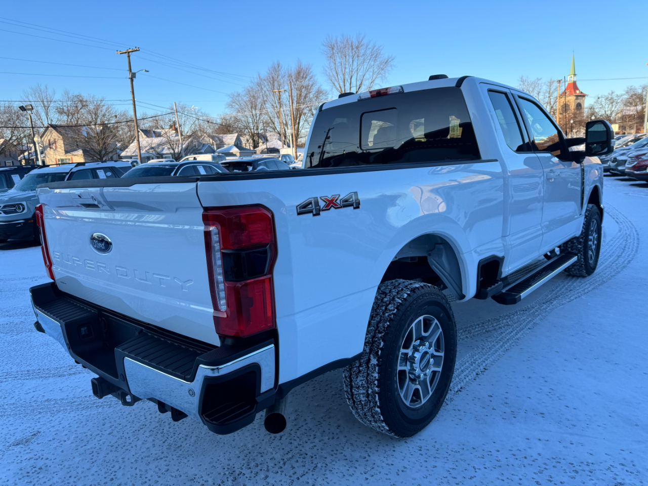Ford Super Duty F-250 SRW Lariat 4WD SuperCab 6.75' Box 2023