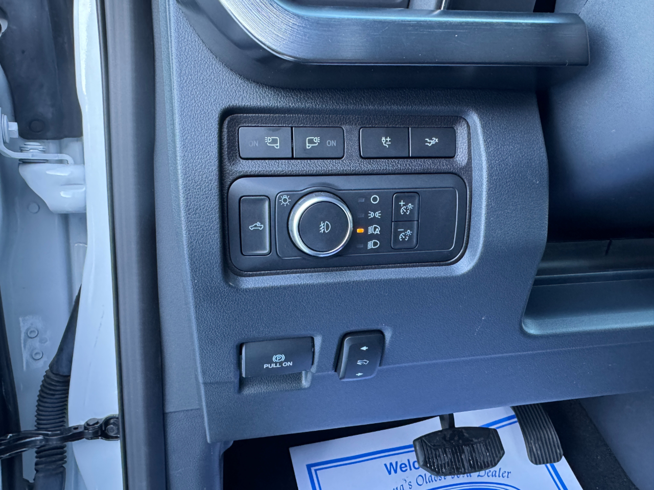 Ford Super Duty F-250 SRW Lariat 4WD SuperCab 6.75' Box 2023