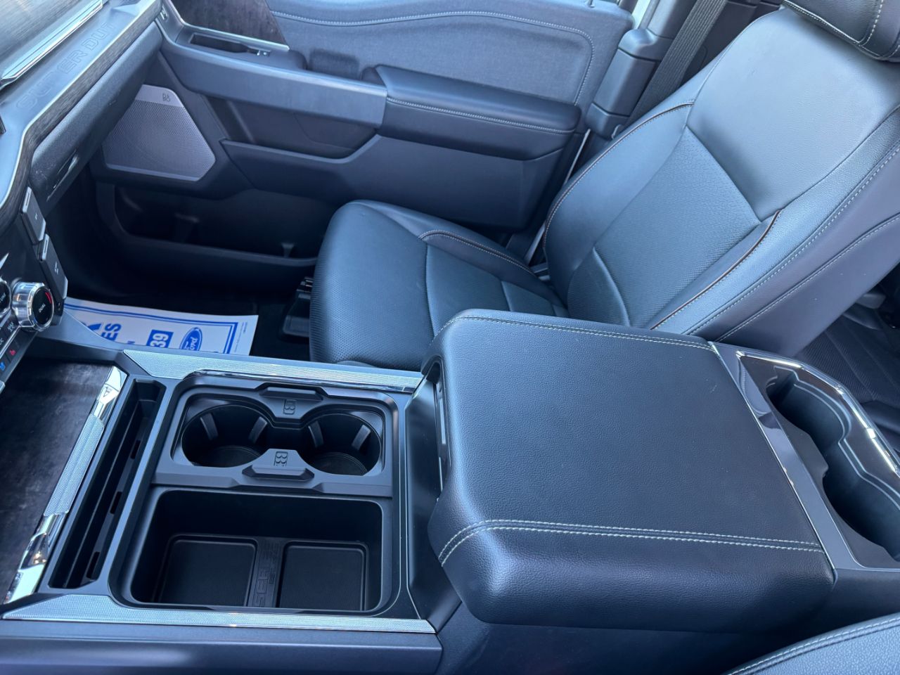 Ford Super Duty F-250 SRW Lariat 4WD SuperCab 6.75' Box 2023