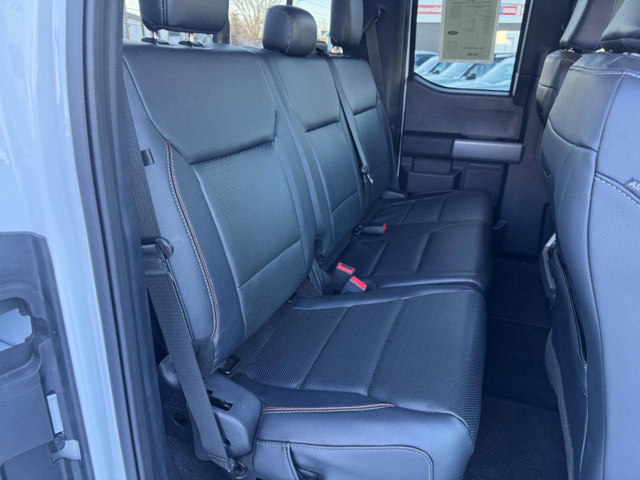 Ford Super Duty F-250 SRW Lariat 4WD SuperCab 6.75' Box 2023