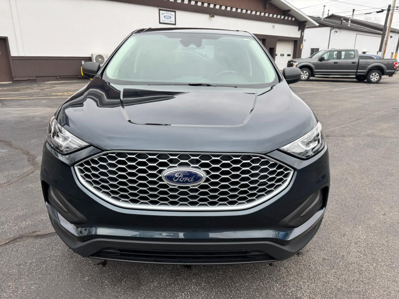 Ford Edge SE AWD 2024
