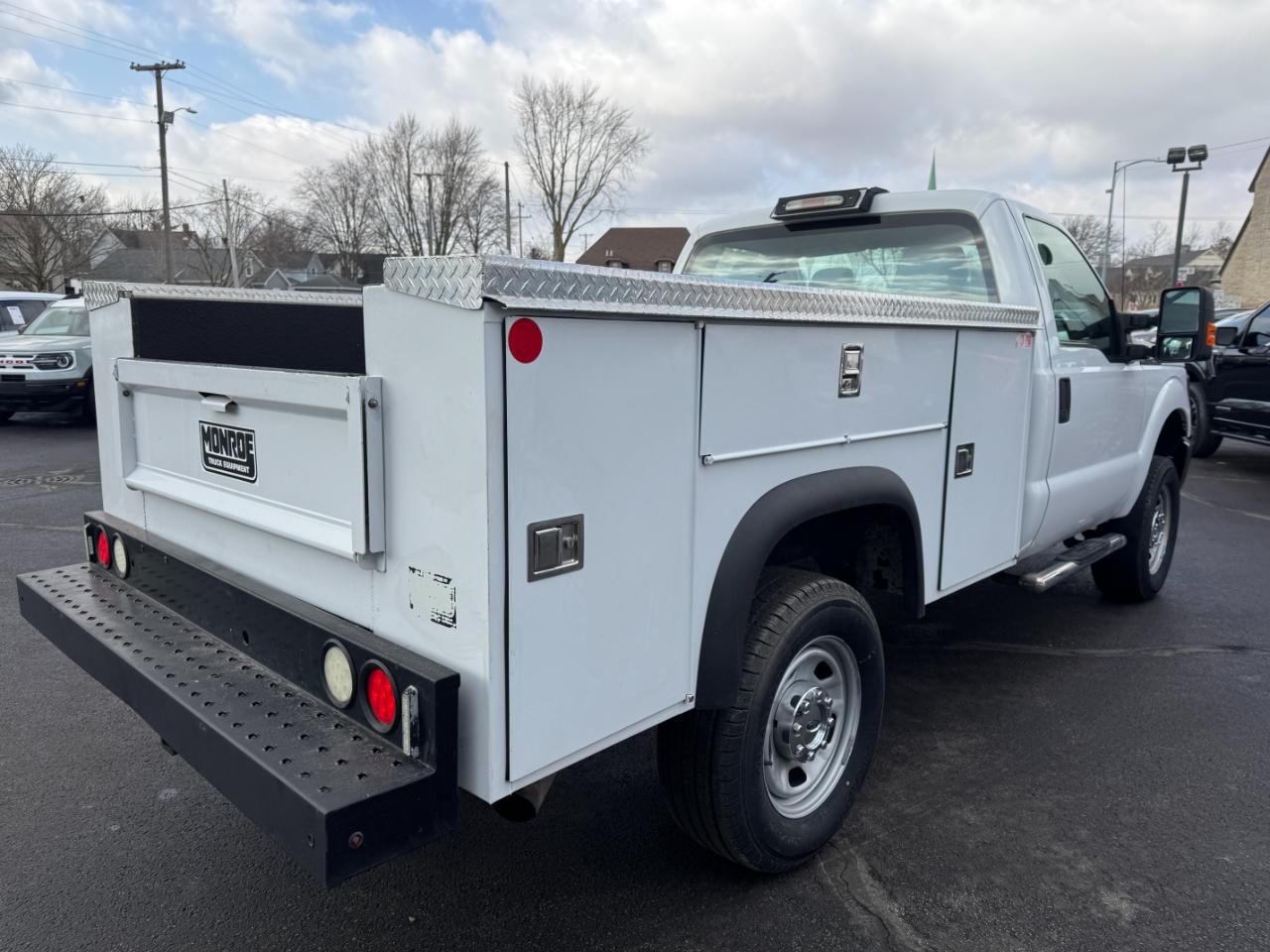 Ford Super Duty F-350 SRW  2015