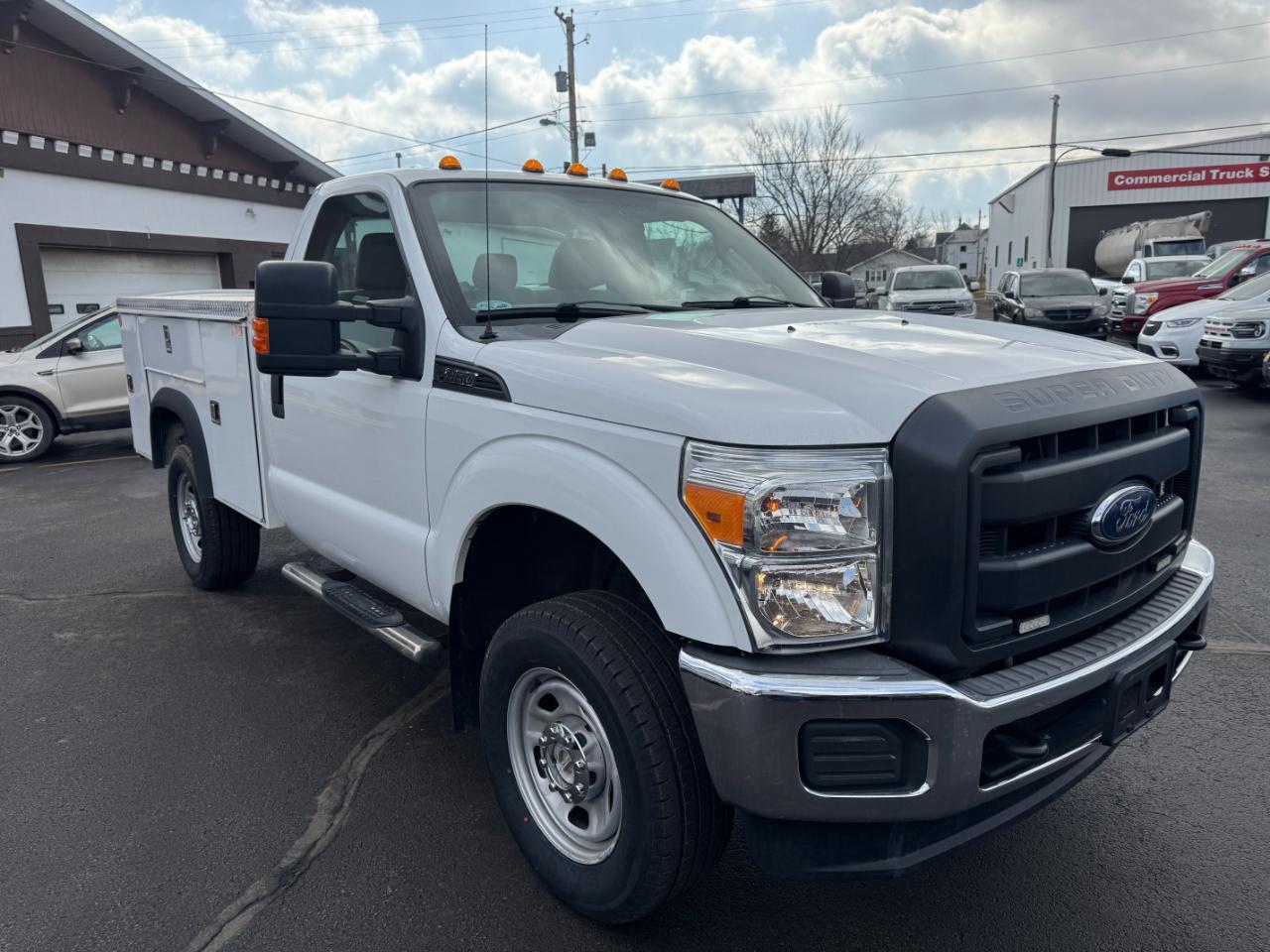 Ford Super Duty F-350 SRW  2015