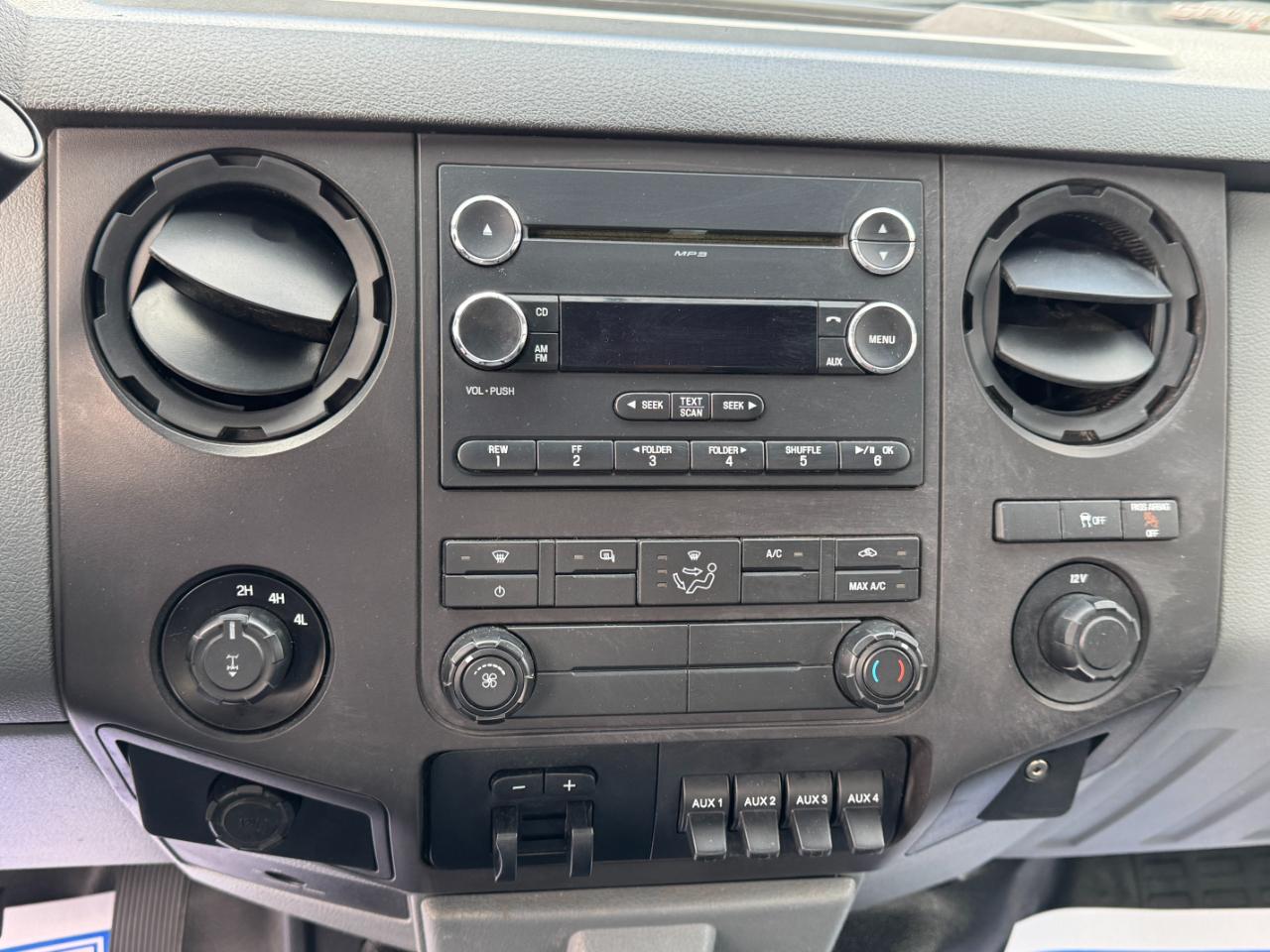 Ford Super Duty F-350 SRW  2015