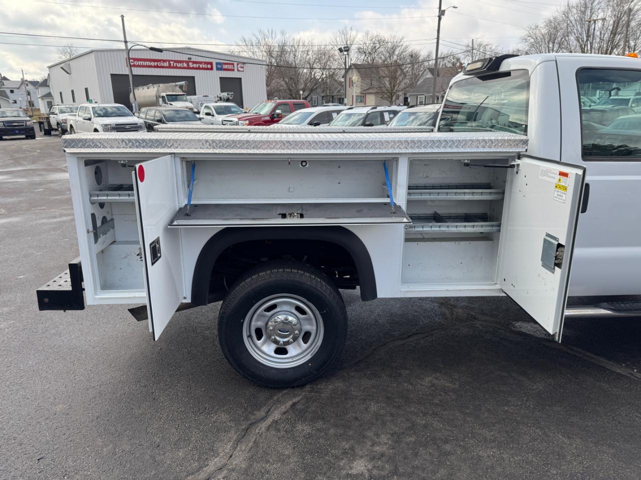 Ford Super Duty F-350 SRW  2015