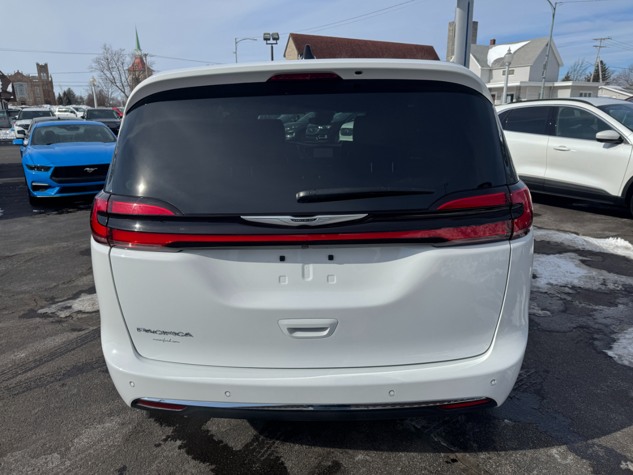 Chrysler Pacifica Select FWD 2025