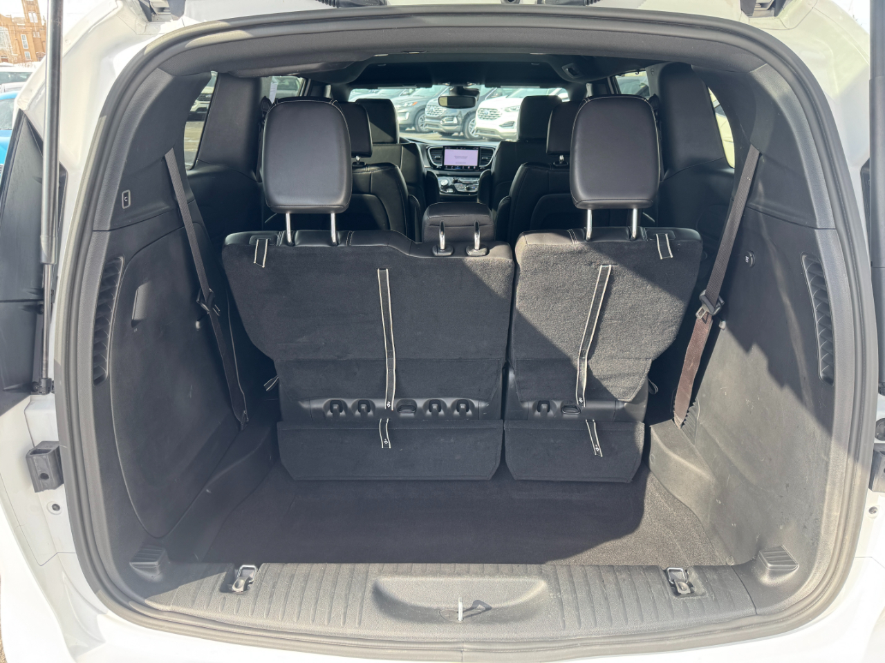 Chrysler Pacifica Select FWD 2025