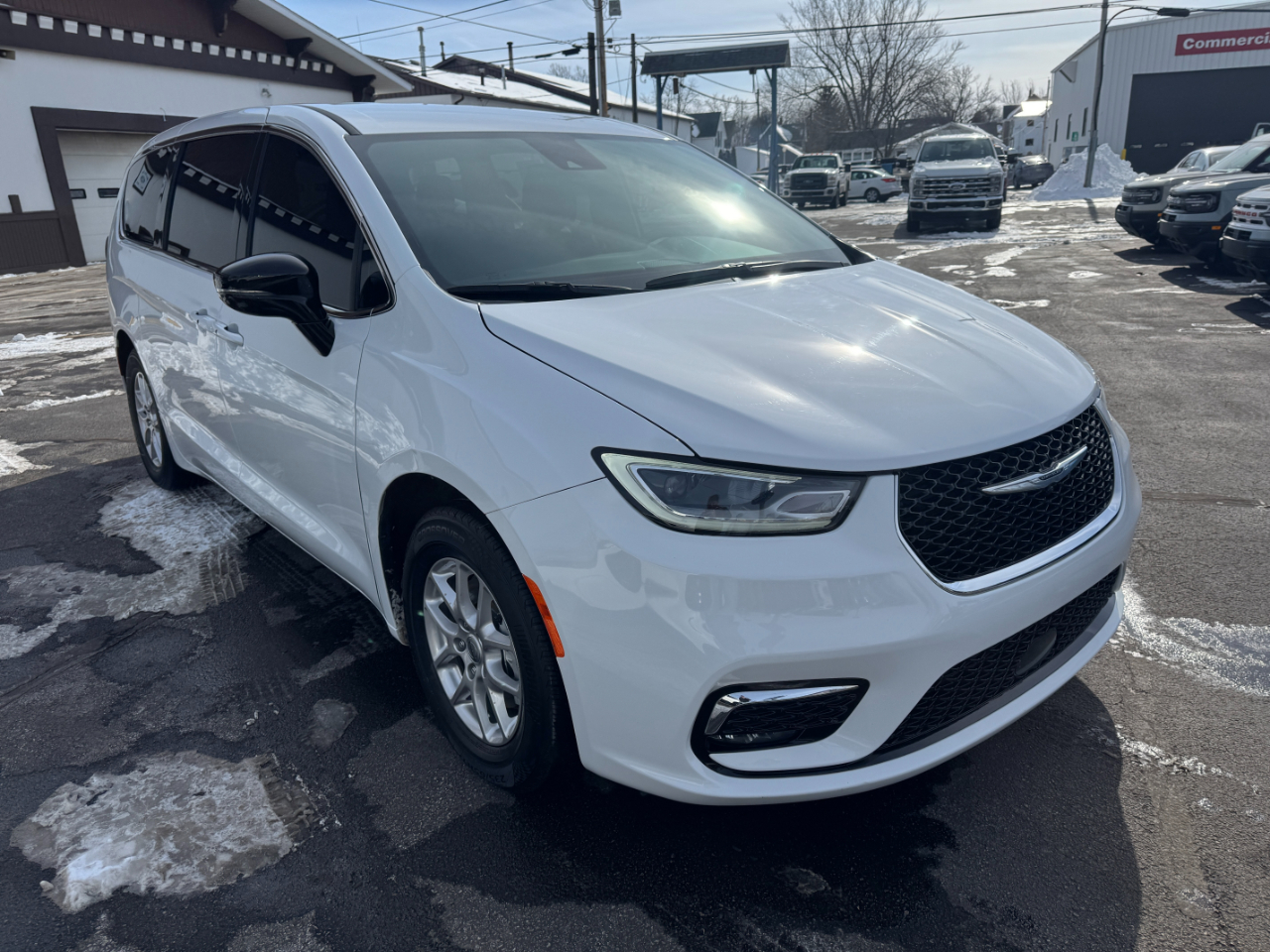 Chrysler Pacifica Select FWD 2025