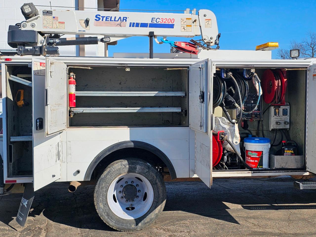 Ford Super Duty F-550 DRW XL 4WD Reg Cab 145" WB 60" CA 2019