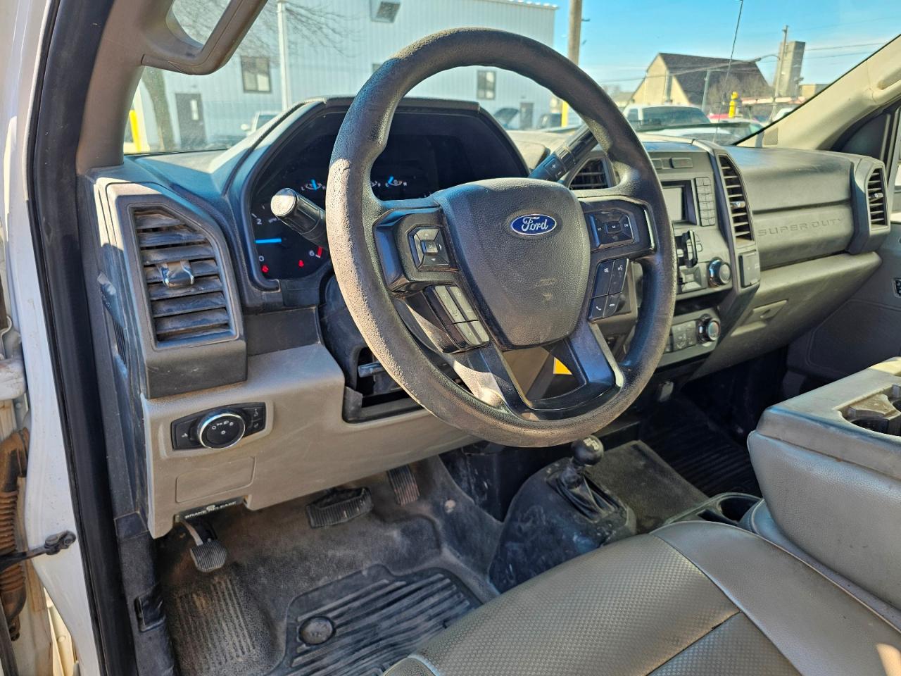 Ford Super Duty F-550 DRW XL 4WD Reg Cab 145" WB 60" CA 2019