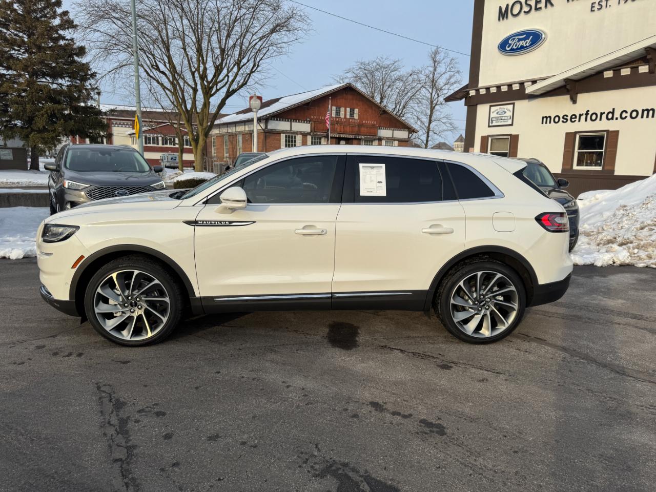 Lincoln Nautilus Reserve AWD 2023